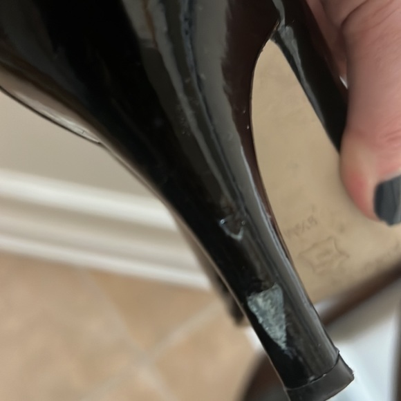 Black heels… - Picture 4 of 4